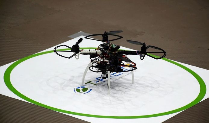 De 'T-Frend'-drone gaat vanaf april overijverige werknemers wegjagen van hun bureau
