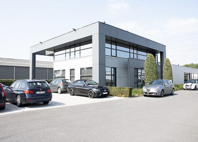 Personeel labo Medina krijgt gratis darmkankertest (en steunt ook nog ...