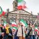 Fractievoorzitters van tien partijen: kabinet moet grotere druk op Iraans regime uitoefenen