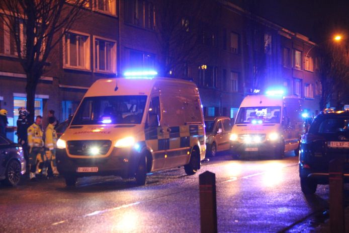 In Merksem is maandagavond een 11-jarig kind om het leven gekomen toen een woning onder vuur werd genomen.