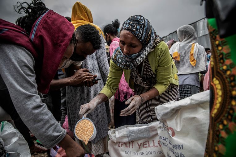 Ruim 5 miljoen Tigrayers zijn afhankelijk van voedelhulp. Beeld NYT