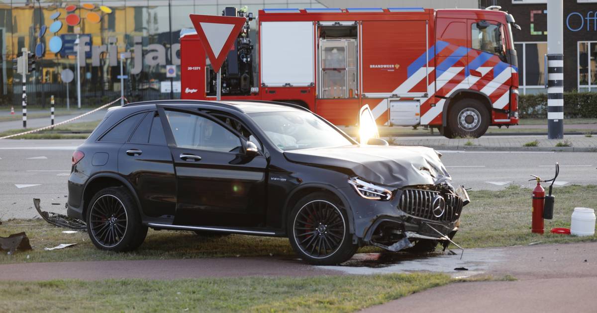 Twee jonge kinderen en twee vrouwen omgekomen bij ongeluk, één bestuurder aangehouden.