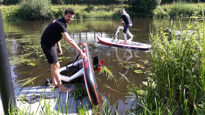 De fietssup werd vorige week door onder andere Henk van Buuren en zijn vrouw getest op De Dommel.