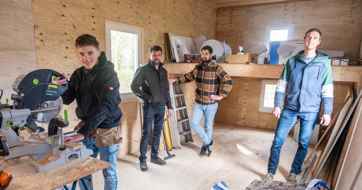 Grijpskerkenaren bouwen huisje voor gehandicapte Oekraïnse militair en zijn vrouw: 'Ze wonen nu in e