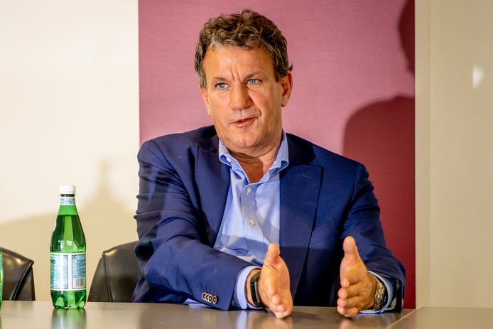 Dirk De Cuyper verkoopt het meerderheidsbelang van de familie De Cuyper in Resilux aan Pascal Vanhalst, maar blijft aan boord als minderheidsaandeelhouder en co-CEO, samen met zijn broer Peter.