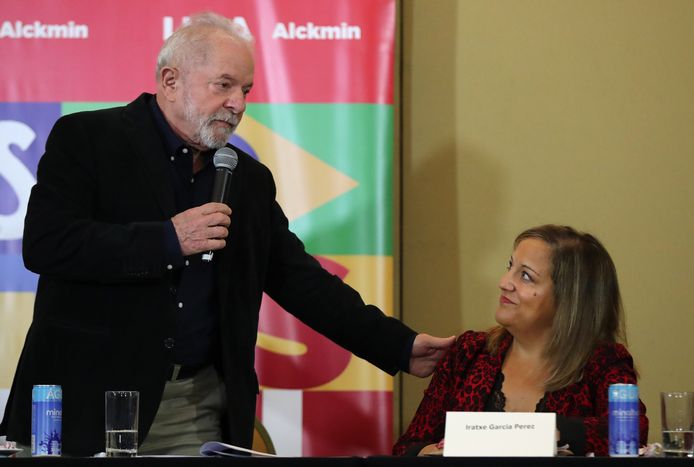 De Braziliaanse presidentskandidaat Luiz Inacio Lula da Silva samen met de Spaanse Iratxe Garcia Perez, de president van de Progressieve Alliantie van Socialisten en Democraten van het Europese parlement, in Sao Paulo, Brazilië.