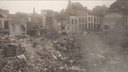 Een V2 verwoestte op 28 oktober 1944 een massa huizen in de Bontemantelstraat en de directe omgeving. De wijk maakte in de jaren '70 plaats voor het Theaterplein.