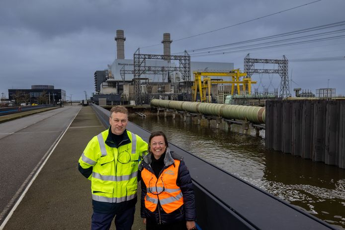 Harry Talen en Isabelle Kuper van Engie voor de Maxima-centrale.