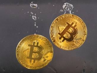 Bitcoin zakt verder weg, ook nu aandelenbeurzen weer stijgen