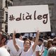 Betogers in Barcelona en Madrid roepen op tot vreedzaam overleg: 'meer dialoog' en 'minder testosteron'