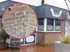Grote mensenmassa’s en vrachtverkeer zorgen voor scheuren in muren bij Twents café: ‘Wind waait door de kieren naar binnen’