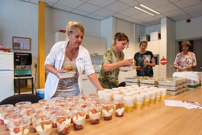 Op De Ontmoeting krijgen leerkrachten een lunch die verzorgt wordt door studenten van Summa.