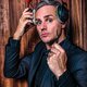 Peter Van de Veire: ‘Op het Eurovisiesongfestival heb je elk jaar muzikale rommel waar je doorheen moet. Maar dat is in ‘De afrekening’ óók’