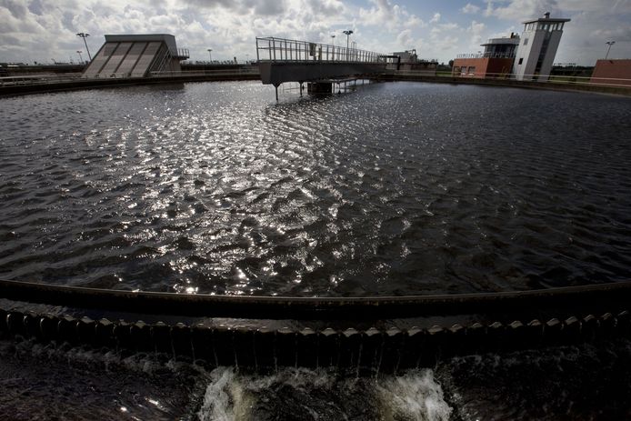 Waterbeheerders gaan drinkwater maken van gezuiverd rioolwater | Emmen ...