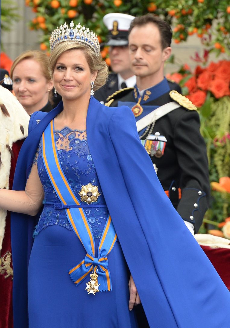ZuidAmerika huurder Grit Máxima's koningsblauwe robe was dé jurk van de dag | De Volkskrant