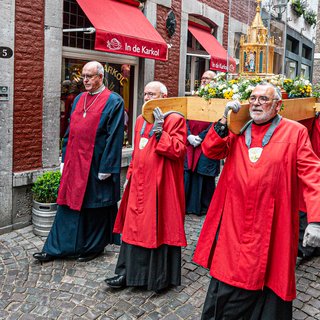 De heilige Bernadette van Lourdes reist door Nederland