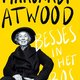 Met haar memoires ‘Besjes in het bos’ bewijst Margaret Atwood andermaal haar onnavolgbare felheid en vernuft