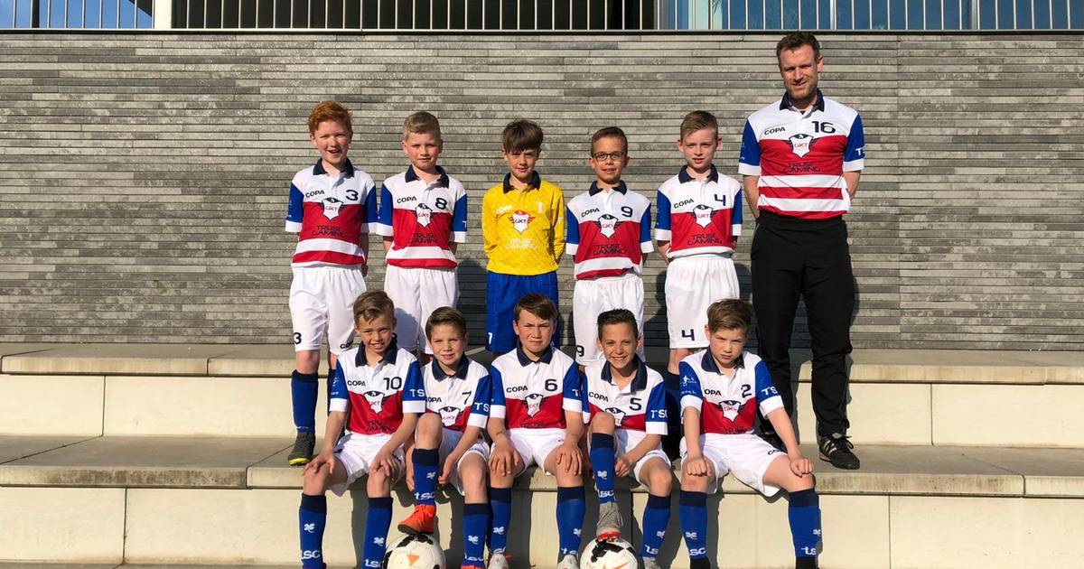 Jonge Voetballers Tsc Naar Toernooi Hannover Oosterhout Bndestem Nl