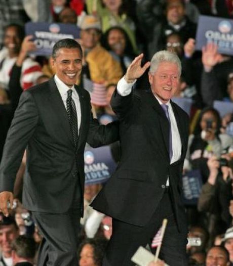 Obama et Bill Clinton exhortent les jeunes au bénévolat
