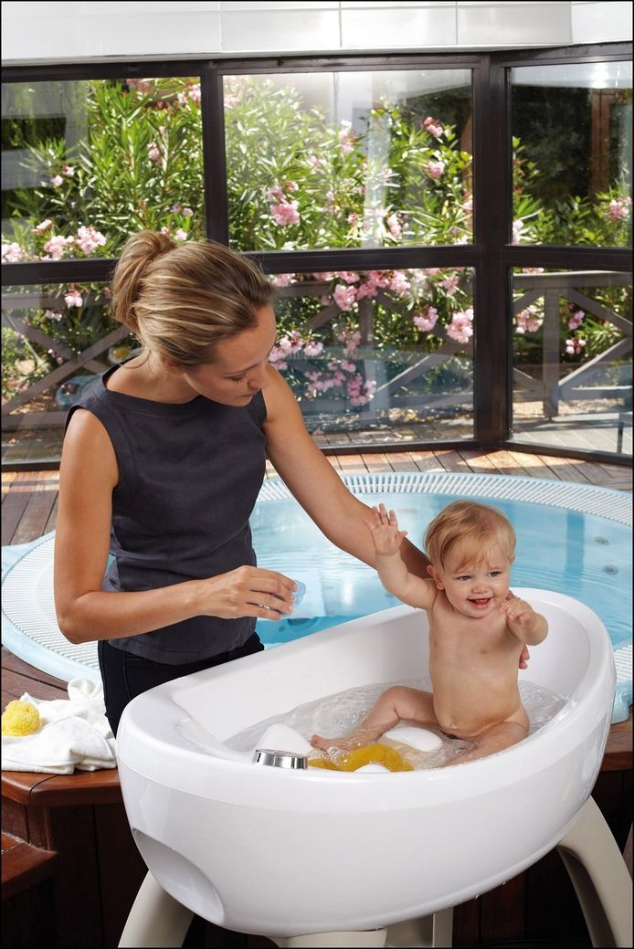 Jacuzzi Voor Baby S Te Koop Voor 1 650 Euro Bizar Hln Be