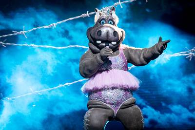 LIVE. Wauw, Hippo toont internationale kwaliteit in ‘The Masked Singer’