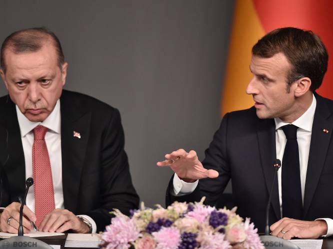 Erdogan noemt Macron “hersendood”, Frankrijk voelt zich beledigd