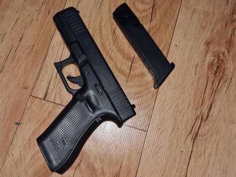 Burenruzie in Dordrecht waarbij vuurwapen in het spel zou zijn; politie houdt één verdachte aan