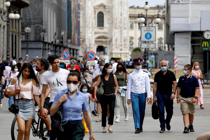 L'Italia vuole dormire fuori dal dovere della mascherina.