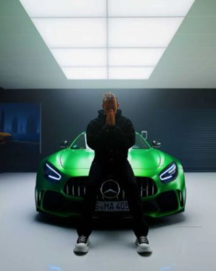 Mercedes AMG GT R Coupé.