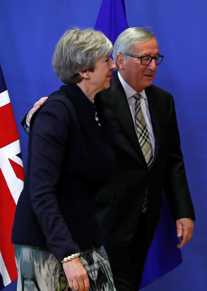 Europees Commissievoorzitter Jean-Claude Juncker en de Britse premier Theresa May.