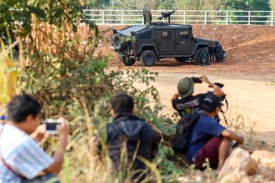Reprise des combats en Birmanie près de la frontière thaïlandaise