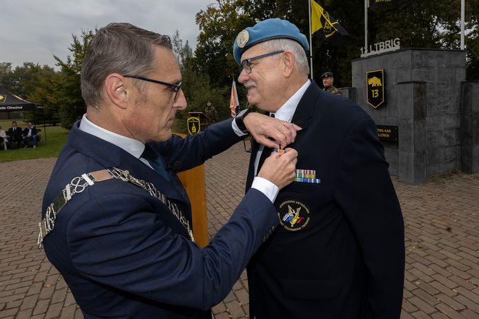 Inzet van oud militair Frans van den Heuvel voor veteranen beloond