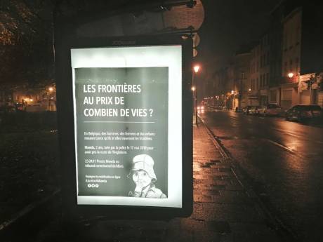 Le comité “Justice4Mawda” détourne un millier d’espaces publicitaires