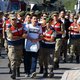 Erdogan verplicht Guantánamo-pak voor coupverdachten na T-shirt-incident