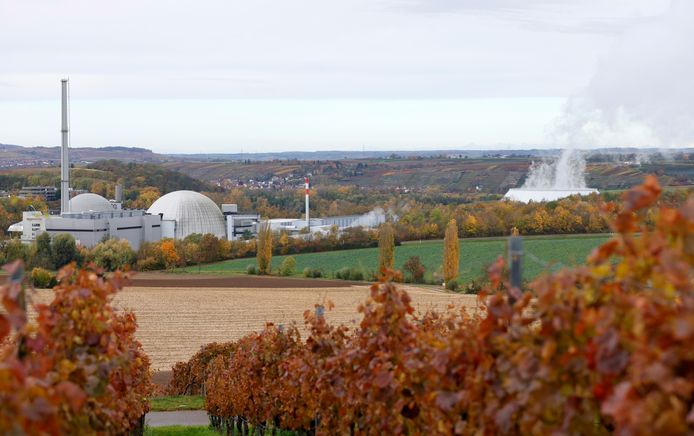 Honderden werknemers houden de kerncentrale van Neckarwestheim draaiende. Nog wel. Eind dit jaar sluit ook hier de poort.