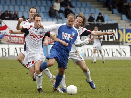 Wie doet voor FC Eindhoven in Venlo wat dit millennium alleen een jonge Serviër nog lukte?