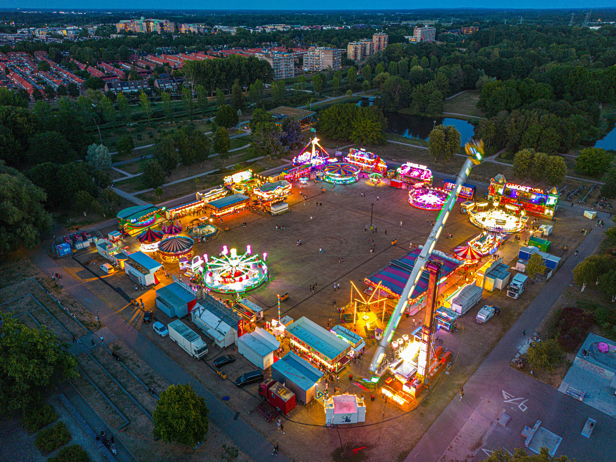 Kermison­der­ne­mers in Zwolle zien omzet verdampen in ‘sfeerloos’ De