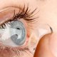 Oogchirurg vindt na 28 jaar verloren contactlens in oog van patiënte