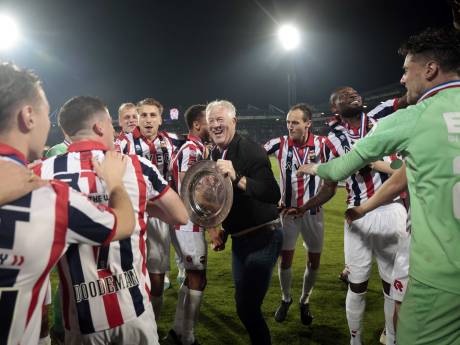 Willem II-trainer Peter Maes: ‘Alles smaakt heel zoet op dit moment, ook mijn bacardi'tje’