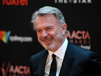 ‘Jurassic Park’-acteur Sam Neill wordt behandeld voor bloedkanker: “Ik kon niet meer werken”