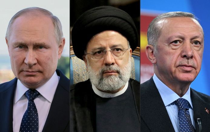 De presidenten Vladimir Poetin, Ebrahim Raisi en Recep Tayyip Erdogan.