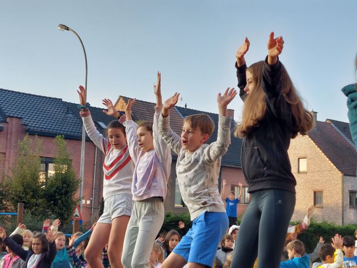 GENT - Kinderen van GO! Basisschool Gentbrugge leven zich uit op de startdag van Europese Week van de Sport.