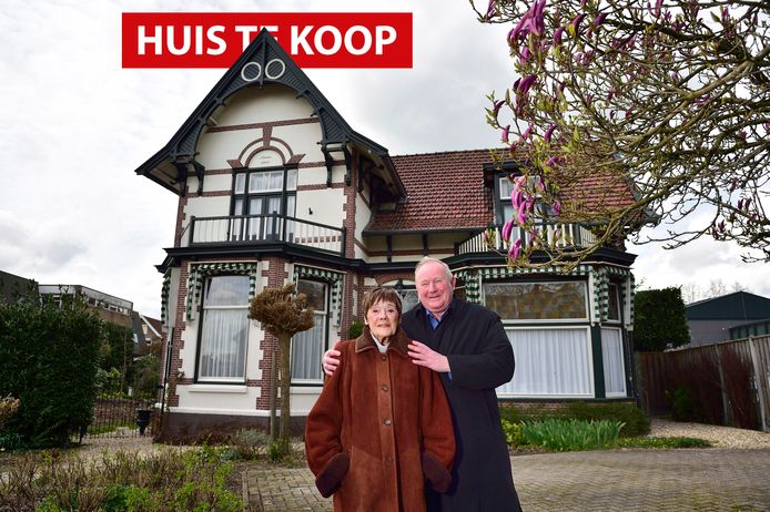Jacqueline en Piet Hein Turkenburg zijn de derde generatie die in de villa woont.