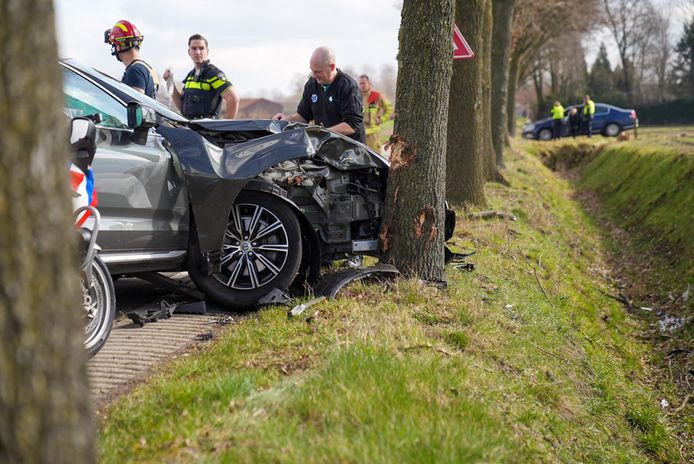 Het ongeluk vond plaats aan de Breemortelweg in Deurne.