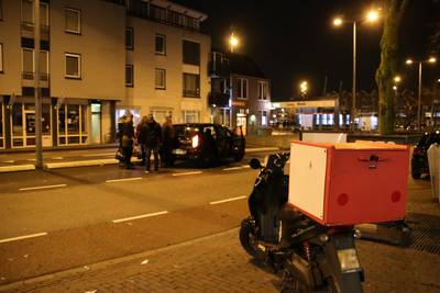 Maaltijdbezorger gewond bij aanrijding in Ede