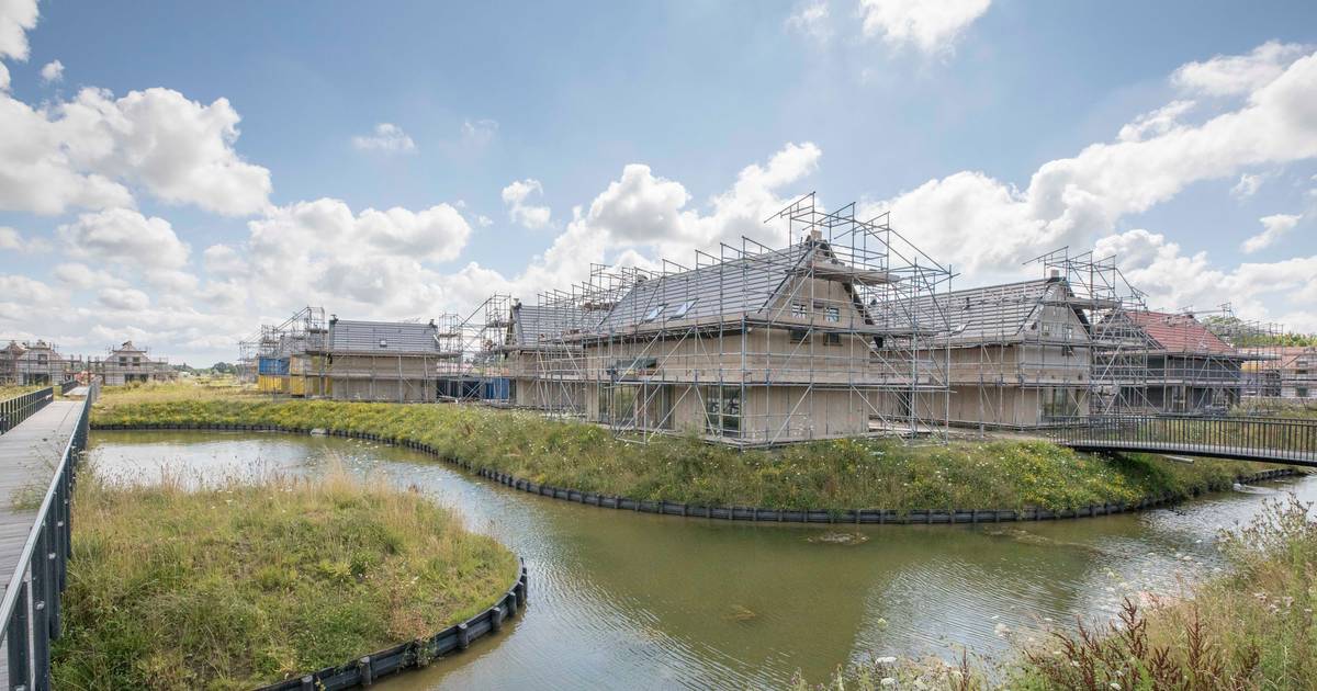 Bouw op Veerse Kreek wellicht pas in voorjaar hervat, aannemer is nu officieel failliet - Provincial