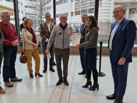 Burgercomité biedt Tweede Kamer petitie aan: ‘Schaijk en Reek moeten gehoord worden’ 