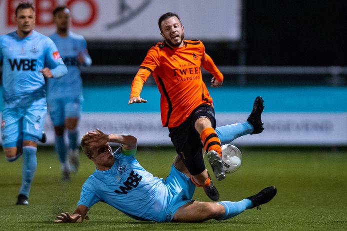 Bryan Burgerhout, op archiefbeeld tegen Rijnsburgse Boys, was het goudhaantje voor Sparta Nijkerk.