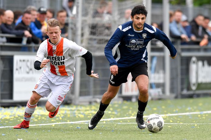 Sami Aoulad Said (rechts) keerde namens Die Haghe tegen SVC'08 terug na een hamstringblessure.