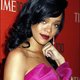 Rihanna en Tyra Banks in felroze